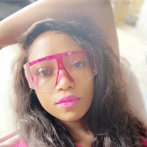 MAC 💄CANDY YUM YUM / MATTE. RETAIL $25. - Picture 3 of 6